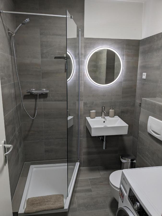 Apartment Schwaaner Landstraße 14k *